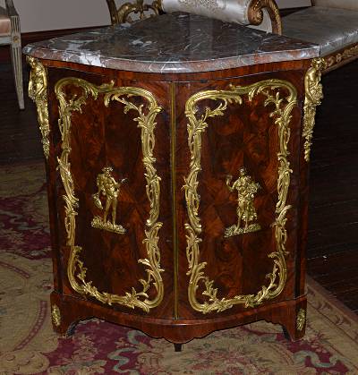 Very fine, French, Louis XV period encoinure (corner cabinet)