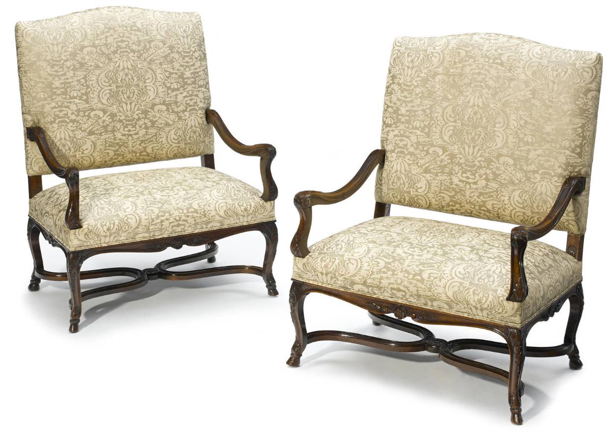 Very fine pair of French, Regence style marquises