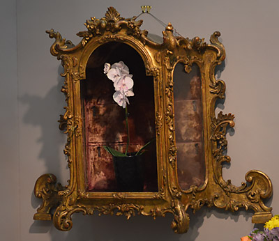 Rare, Venetian, Baroque period vitrine