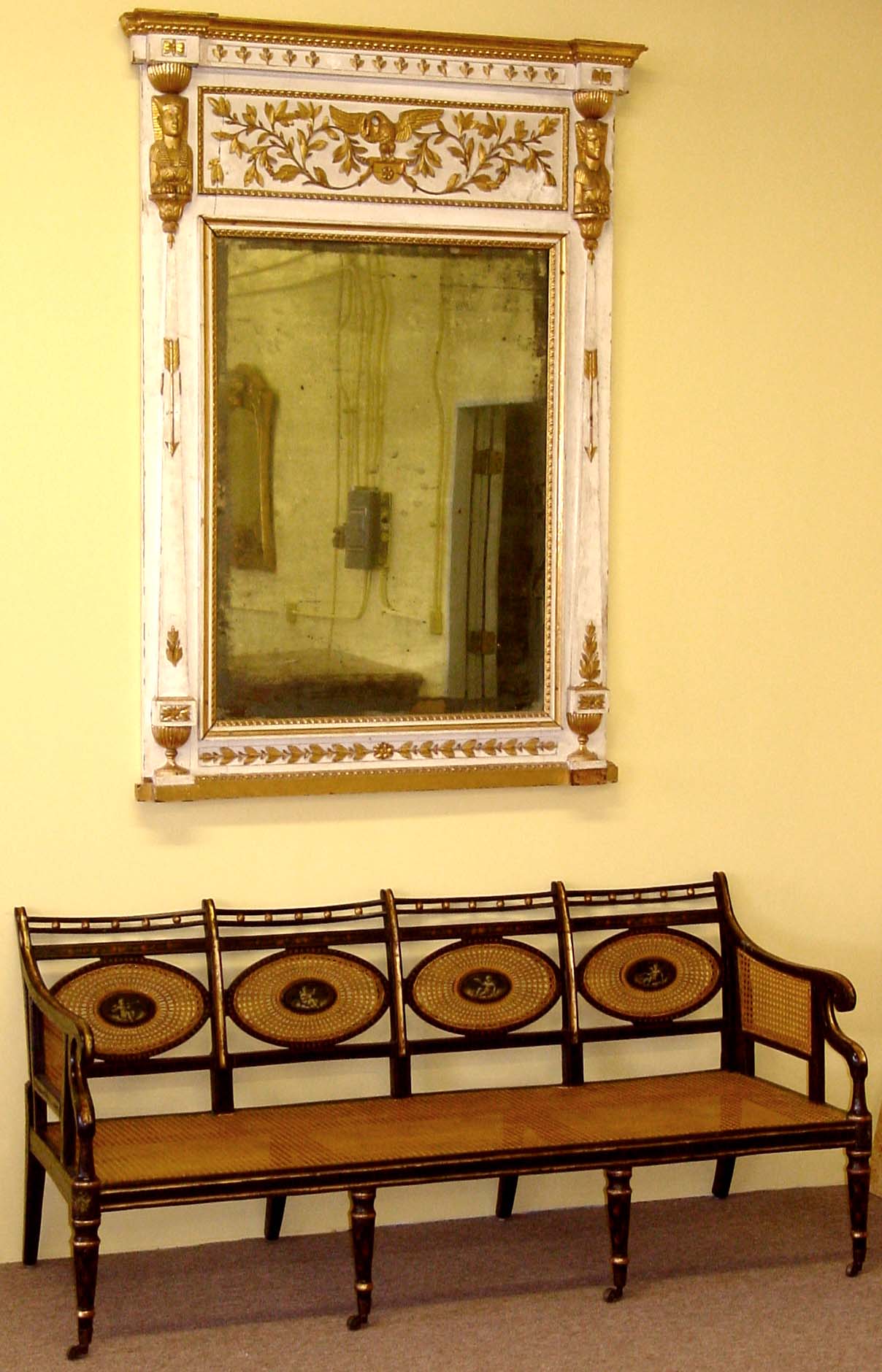 Italian, Neoclassical (Retour d'Egypt), carved and painted giltwood mirror