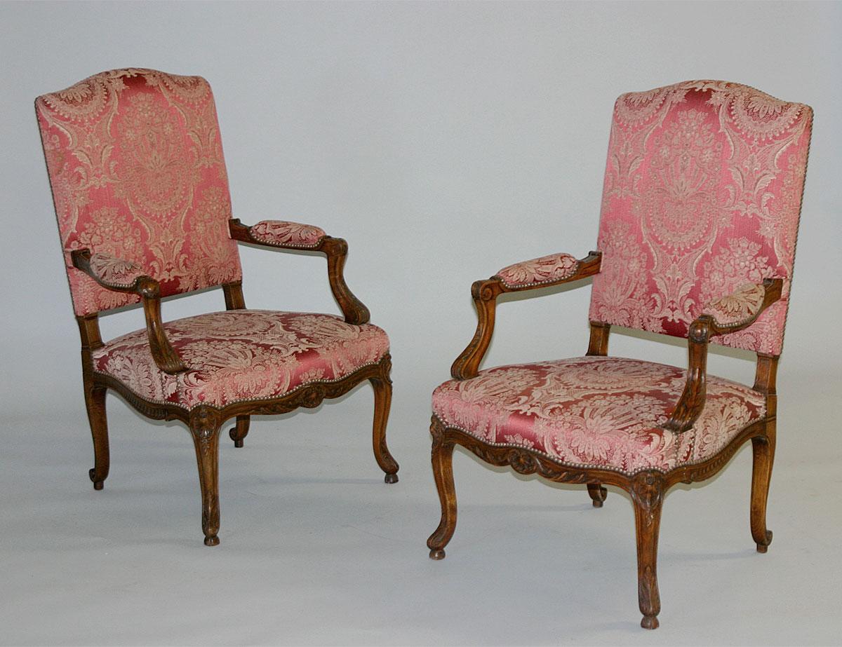 Pair of Louis XV style Fauteuils a la Reine