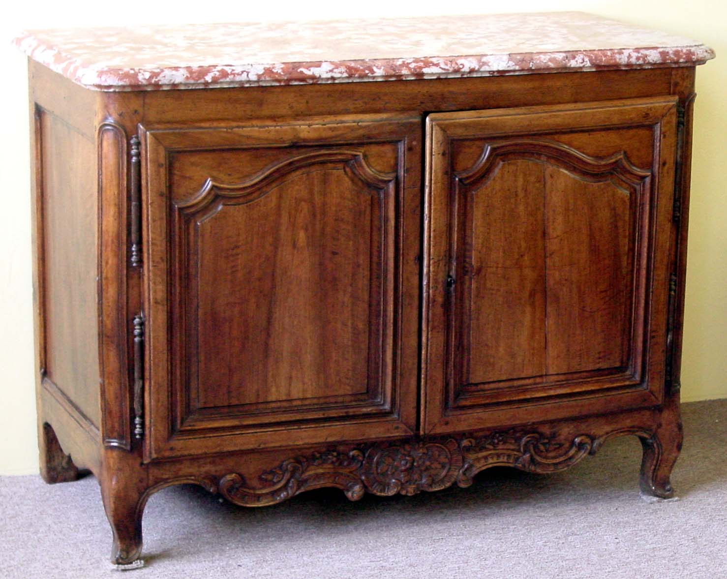 Louis XV period, Provençal buffet de chasse
