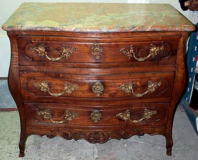 Regence period, Provençal, three-drawer commode