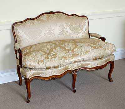 Louis XV period canapé