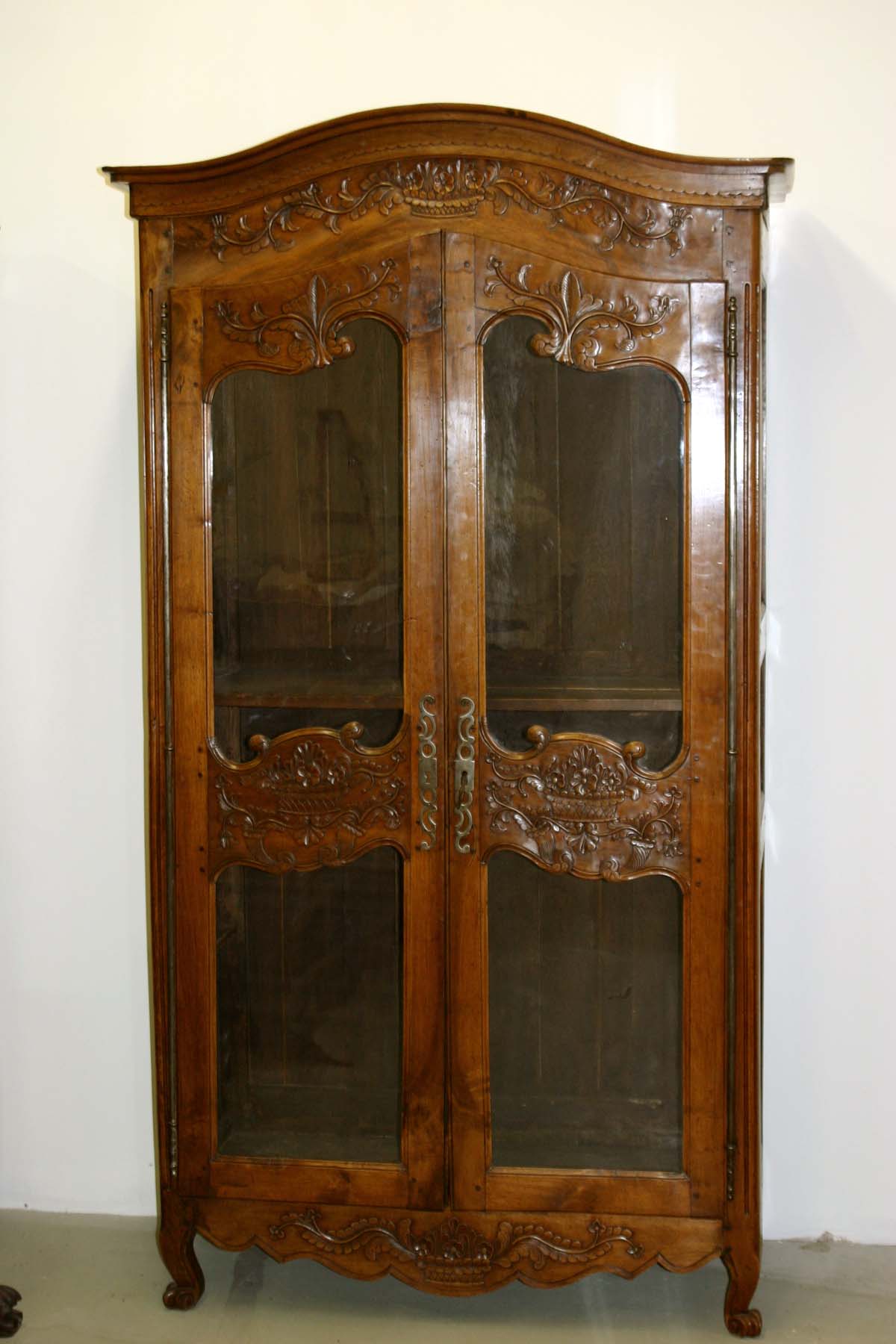 Louis XV period, Provençal bibliothèque