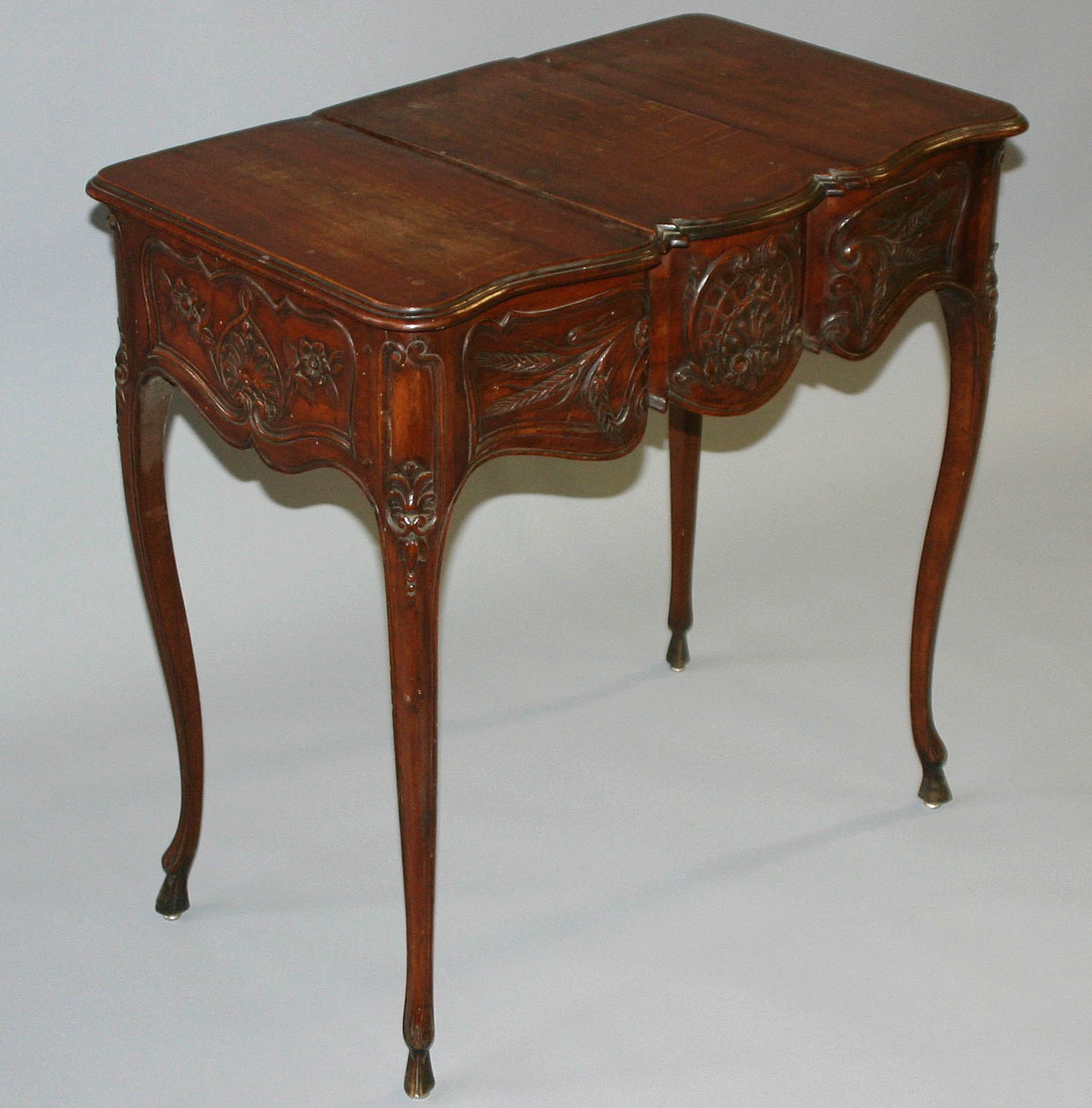 Rare, French Provencal coiffeuse perruquière (wig vanity)
