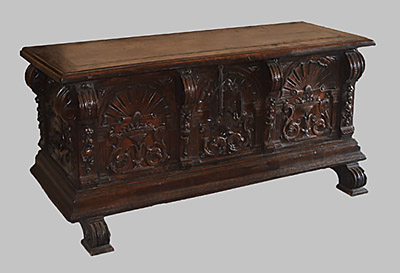 Spanish, Renaissance period walnut caixa
