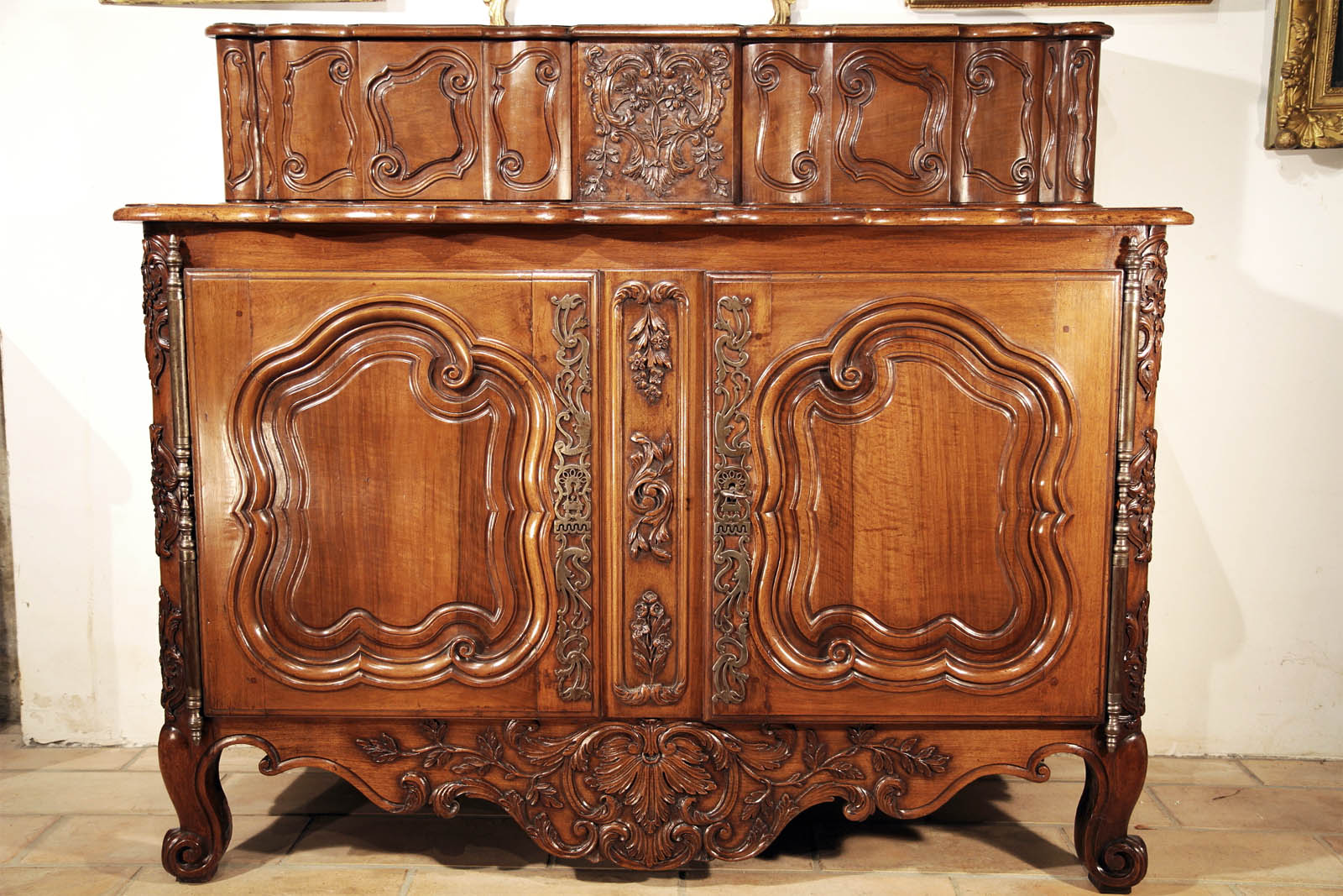 Extraordinary Louis XV period buffet á glissant