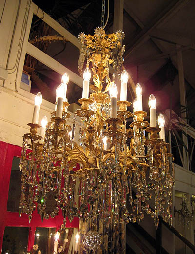 Very fine, Rocaille style, Baccarat, 18-light chandelier